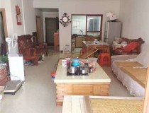 城南盐务局附近：电梯中层 3房2厅2卫、100㎡左右、业主已换新房、现仅售45.8万元。