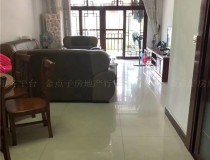 星河花园 电梯中层 江景3房2厅2卫，超值3+1、115㎡，南向房子温暖阳光，送部分家私家电、仅售53.8万元。